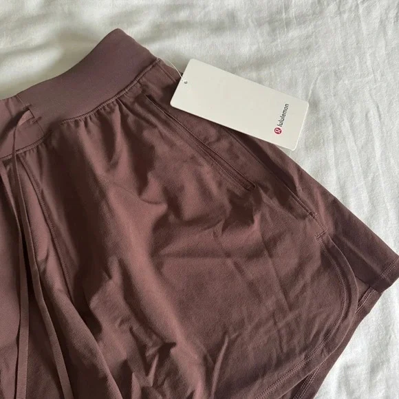 🆕🤎 Lululemon License to Train HR Short 4” Dark Oxide - Picture 3 of 9